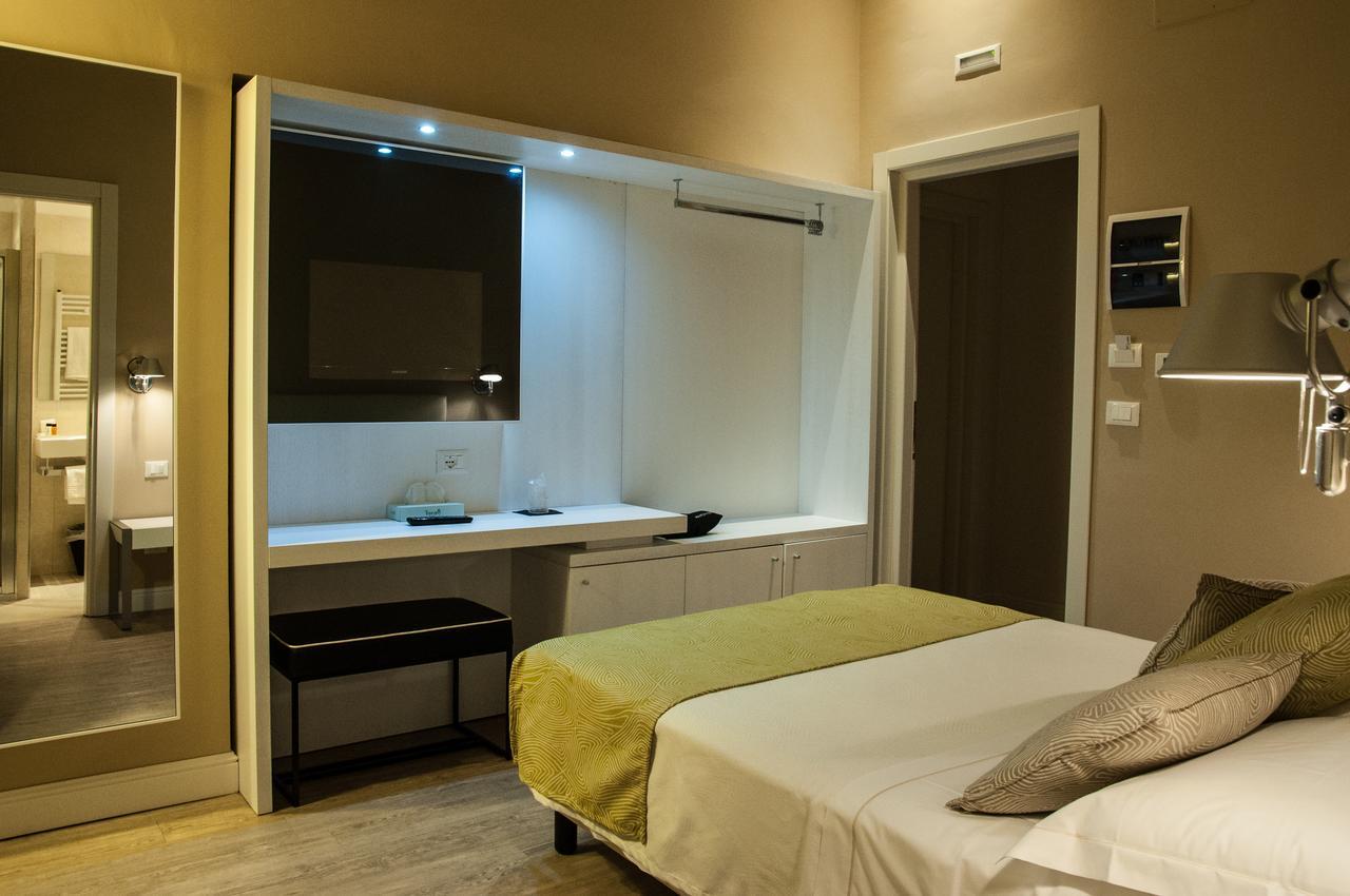 Hotel Universal Livorno Ngoại thất bức ảnh