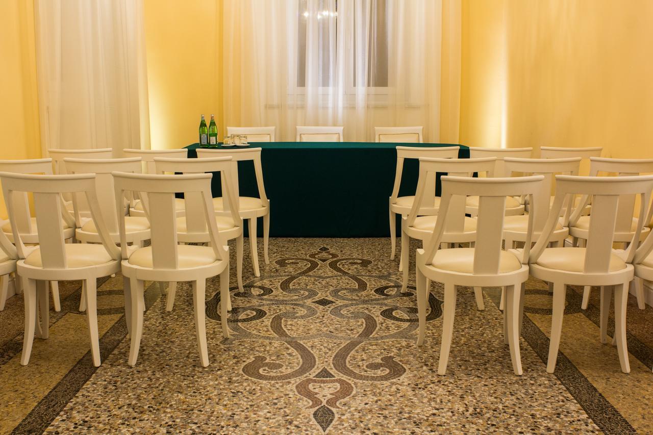 Hotel Universal Livorno Ngoại thất bức ảnh