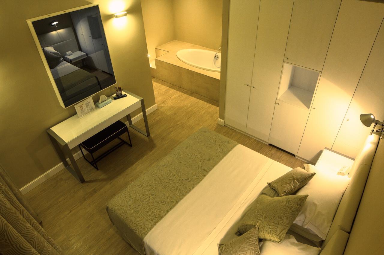 Hotel Universal Livorno Ngoại thất bức ảnh